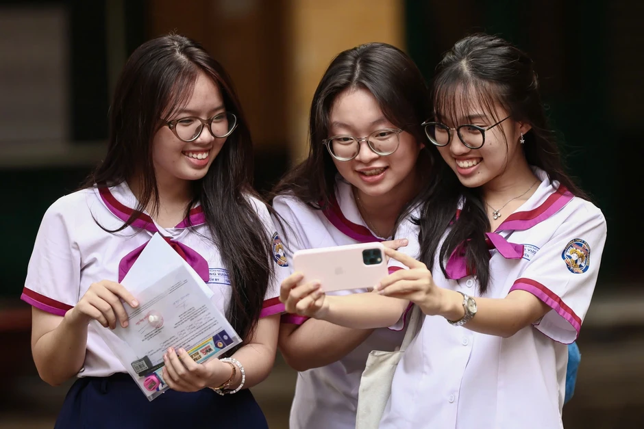 Đề thi tiếng Anh tốt nghiệp THPT có đang “đánh đố”, làm khó thí sinh? Đề thi tiếng Anh tốt nghiệp THPT có đang “đánh đố”, làm khó thí sinh?