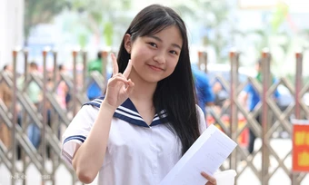 Đề thi Toán, Văn, Anh vào lớp 10 chuyên Khoa học xã hội và Nhân văn