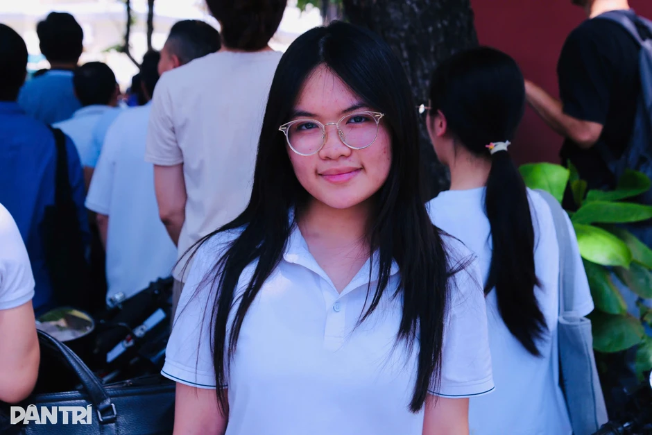 Đề thi và đáp án môn tiếng Anh vào chuyên Nhân văn năm 2026 Đề thi và đáp án môn tiếng Anh vào chuyên Nhân văn năm 2026