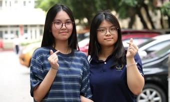 Đề Văn, Sử, Địa thi lớp 10 chuyên Khoa học xã hội và Nhân văn