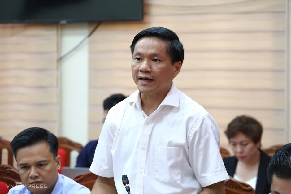 Đề xuất cho thi lại môn Toán ở trường chuyên Tuyên Quang Đề xuất cho thi lại môn Toán ở trường chuyên Tuyên Quang