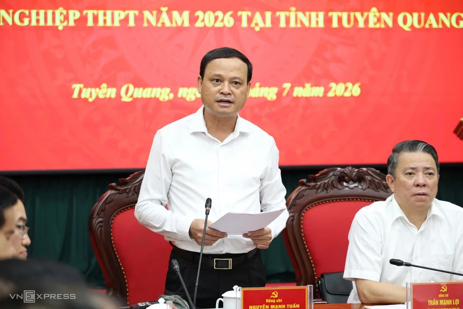 Đề xuất cho thi lại môn Toán ở trường chuyên Tuyên Quang Đề xuất cho thi lại môn Toán ở trường chuyên Tuyên Quang