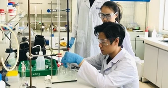 Đề xuất miễn học phí cho người học tiến sĩ chương trình trọng điểm quốc gia