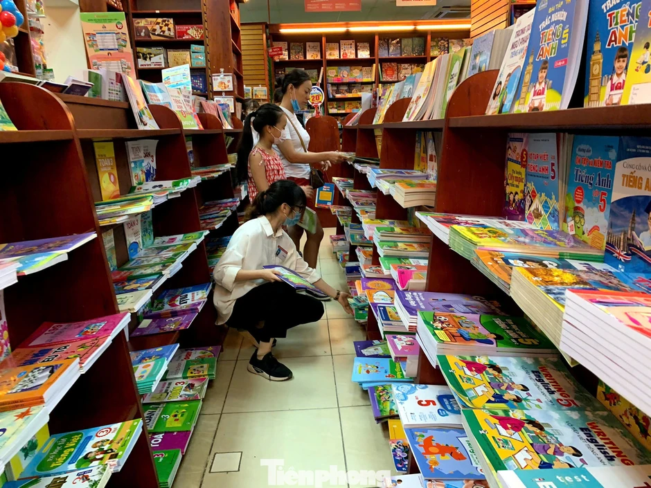 Đề xuất tháo gỡ ‘điểm nghẽn' độc quyền sách giáo khoa Đề xuất tháo gỡ ‘điểm nghẽn' độc quyền sách giáo khoa