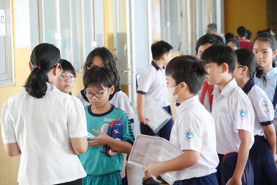 Đề xuất trường chuyên từ cấp THCS: Đừng ép trẻ học chuyên sâu quá sớm Đề xuất trường chuyên từ cấp THCS: Đừng ép trẻ học chuyên sâu quá sớm