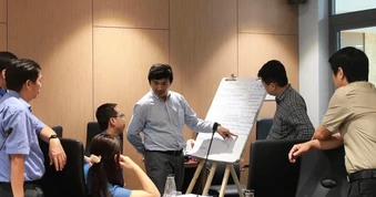 ĐH Kinh tế TPHCM hỗ trợ đến 500 triệu đồng/người để thu hút nhân tài