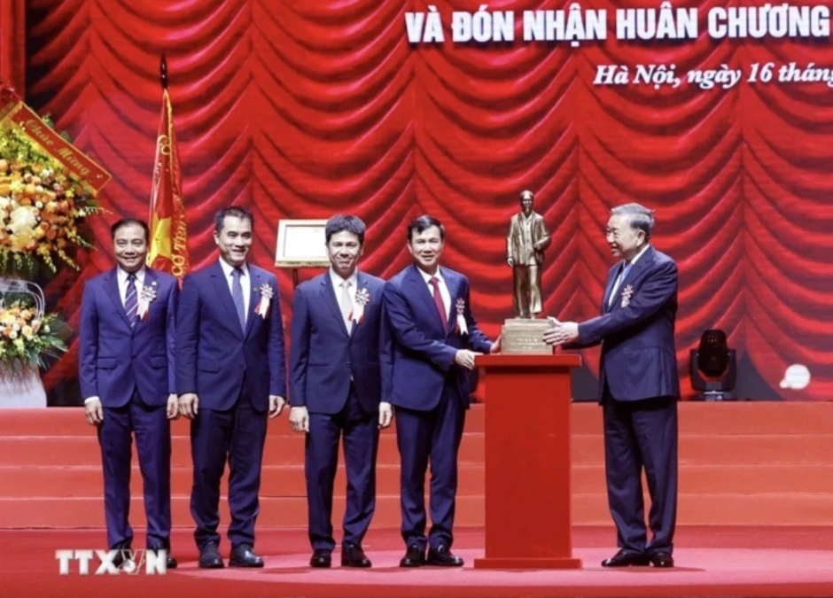 'ĐH Quốc gia Hà Nội phải trở thành trụ cột học thuật hàng đầu'