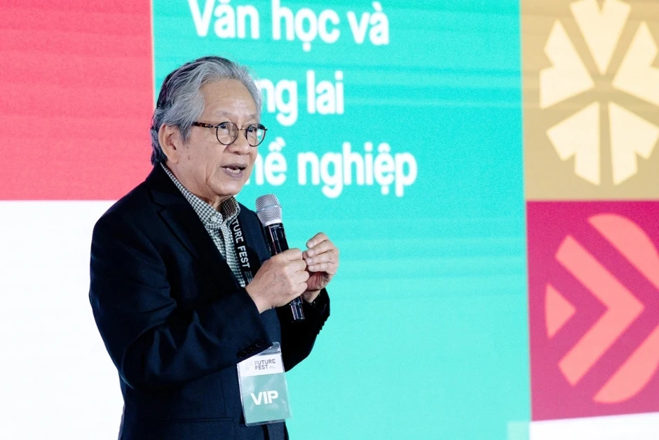 Dịch giả Trịnh Lữ: Cha mẹ không nên ép con cái học nhiều đến quên cả mình Dịch giả Trịnh Lữ: Cha mẹ không nên ép con cái học nhiều đến quên cả mình