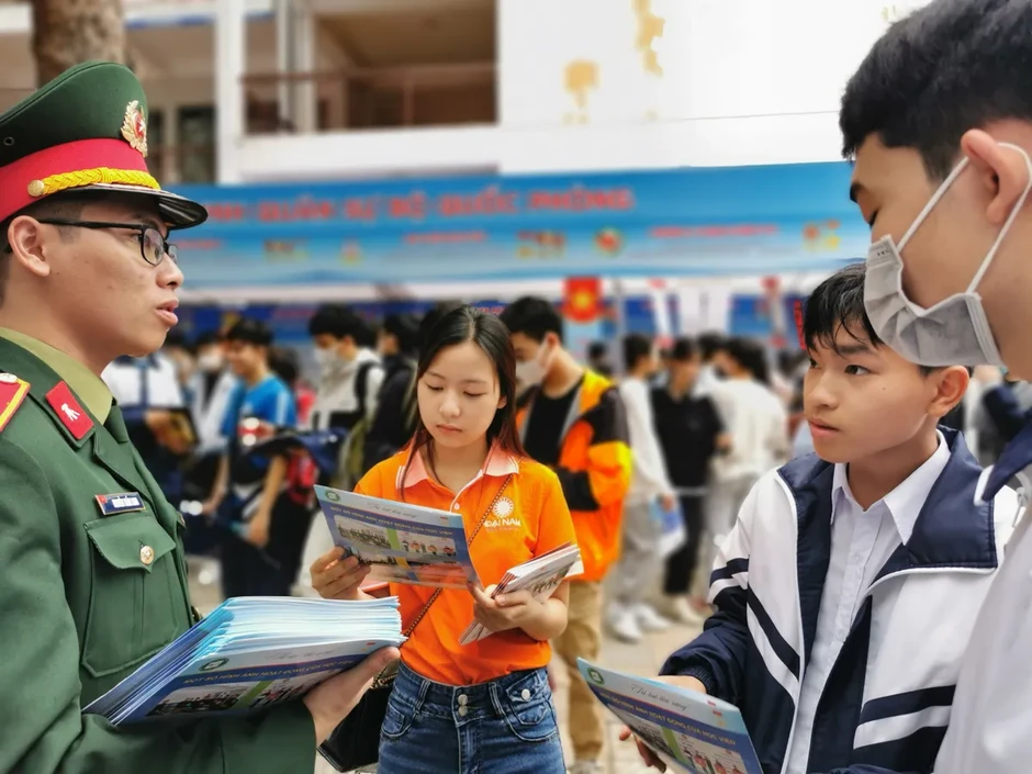 Điểm chuẩn 23 trường quân đội năm 2026: Cao nhất 29,76 Điểm chuẩn 23 trường quân đội năm 2026: Cao nhất 29,76