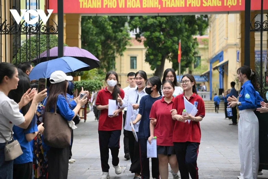 Điểm chuẩn đại học: Khối B dự báo tăng, nhiều khối ngành kinh tế có thể giảm Điểm chuẩn đại học: Khối B dự báo tăng, nhiều khối ngành kinh tế có thể giảm