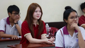Điểm chuẩn Đại học Kinh tế - Tài chính TP HCM bằng mức sàn