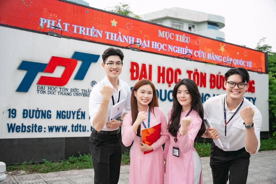 Điểm chuẩn Đại học Tôn Đức Thắng từ 50 đến 79,7/100 Điểm chuẩn Đại học Tôn Đức Thắng từ 50 đến 79,7/100