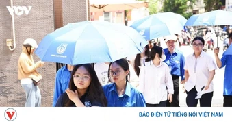 Điểm chuẩn ĐH Ngoại thương tiếp tục áp sát 30
