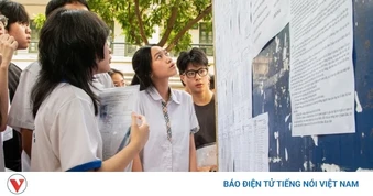 Điểm chuẩn lớp 10 Chuyên Khoa học Tự nhiên 2026: Chuyên Hóa dẫn đầu với 20,25 điểm