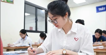 Điểm danh những ngành học có điểm chuẩn "chạm nóc" năm 2025