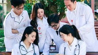 Điểm sàn khối ngành Y, Dược tăng trở lại
