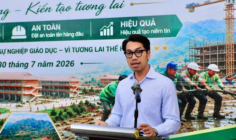 Điện Biên: 150 kỹ sư, công nhân chung sức xây dựng Trường nội trú liên cấp Nà Bủng Điện Biên: 150 kỹ sư, công nhân chung sức xây dựng Trường nội trú liên cấp Nà Bủng