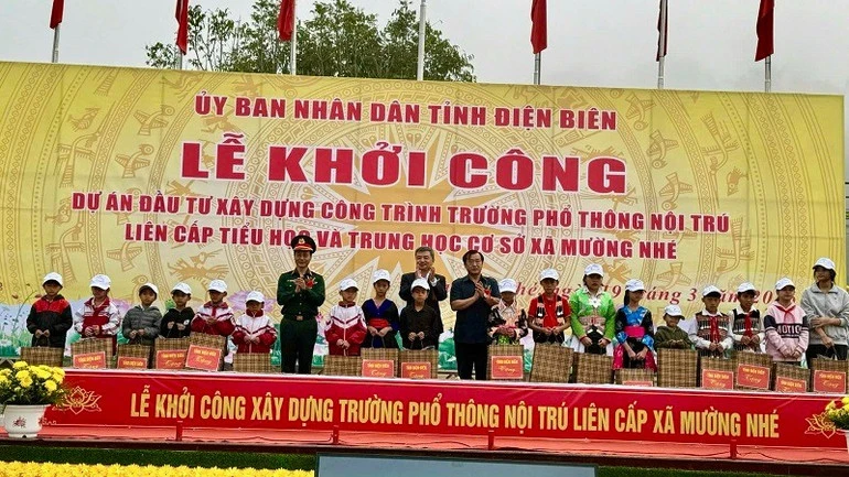 Điện Biên khởi công xây dựng 5 trường nội trú liên cấp tại biên giới Điện Biên khởi công xây dựng 5 trường nội trú liên cấp tại biên giới