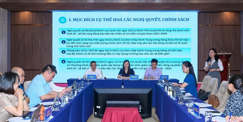 Điện Biên: Triển khai thí điểm nâng cao điều kiện nước sạch, vệ sinh, vệ sinh cá nhân tại 9 trường học ở các xã biên giới Điện Biên: Triển khai thí điểm nâng cao điều kiện nước sạch, vệ sinh, vệ sinh cá nhân tại 9 trường học ở các xã biên giới