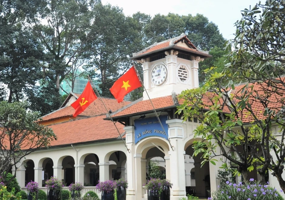 Điều đặc biệt ở 8 trường dẫn đầu “bảng vàng” học sinh giỏi lớp 12 TPHCM Điều đặc biệt ở 8 trường dẫn đầu “bảng vàng” học sinh giỏi lớp 12 TPHCM