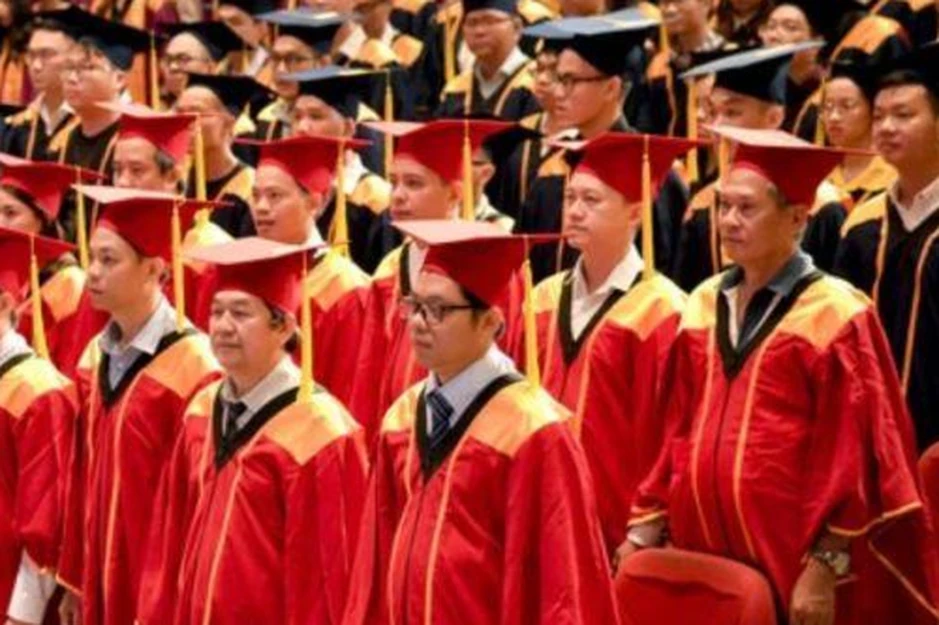 Điều kiện để được phong tặng danh hiệu Tiến sĩ danh dự, Giáo sư danh dự Điều kiện để được phong tặng danh hiệu Tiến sĩ danh dự, Giáo sư danh dự