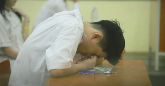 Điều phụ huynh, học sinh Hà Nội LO nhất lúc này!