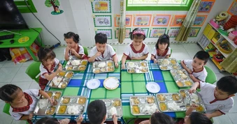 Dinh dưỡng học đường: Chìa khóa nâng cao thể lực và trí lực học sinh