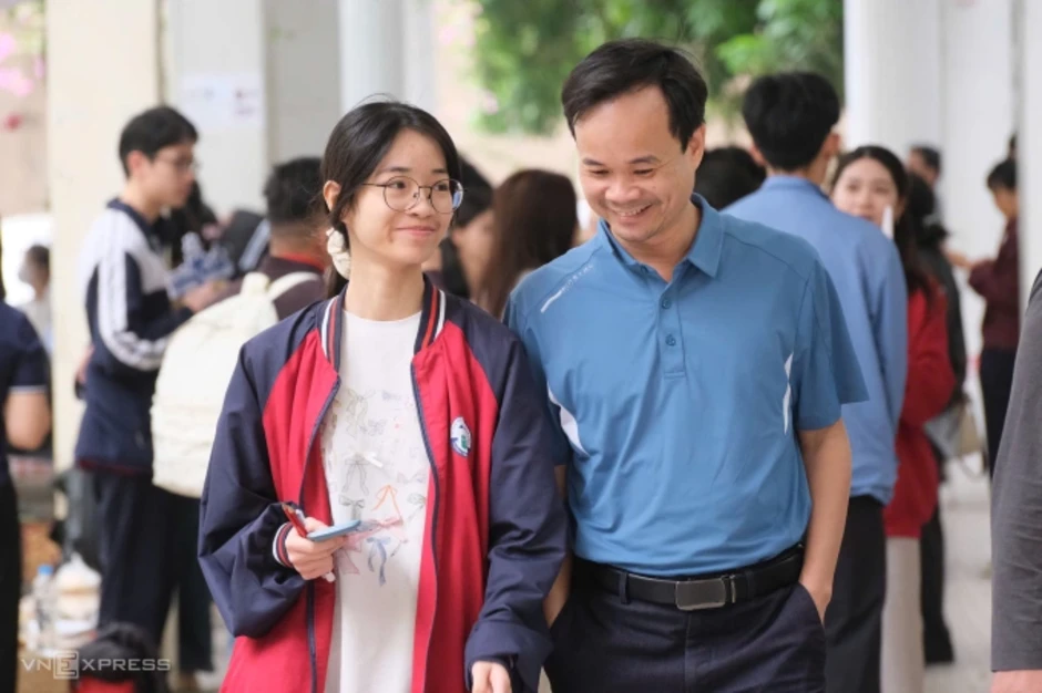 Đổ xô thi đánh giá năng lực, phòng rủi ro điểm thi tốt nghiệp Đổ xô thi đánh giá năng lực, phòng rủi ro điểm thi tốt nghiệp