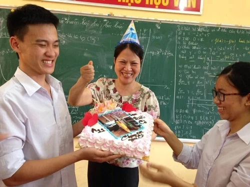 Đóa hướng dương bền bỉ tỏa sáng