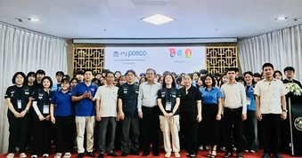 Đoàn tình nguyện POSCO Beyond hỗ trợ giáo dục phường Phú Mỹ