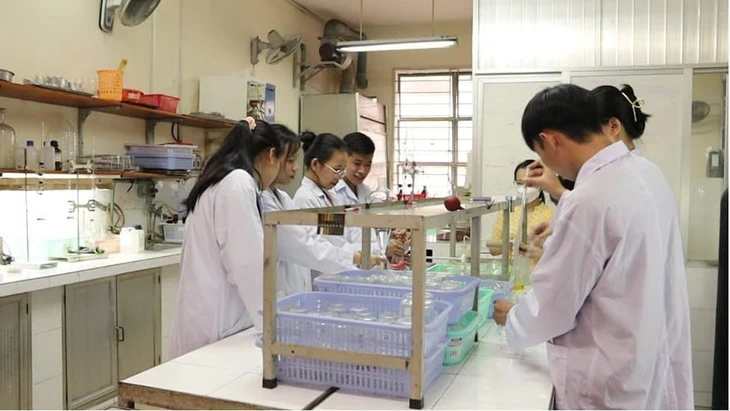 Doanh nghiệp 'săn' nhân lực địa chất ngay từ giảng đường Doanh nghiệp 'săn' nhân lực địa chất ngay từ giảng đường