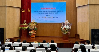 Đổi mới đào tạo, bồi dưỡng giáo viên dạy các môn học bằng tiếng Anh