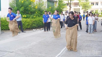 Đồng Tháp: Lưu học sinh giao lưu văn hóa mừng Tết Bun Pi May và Lễ hội Chol Chnam Thmay
