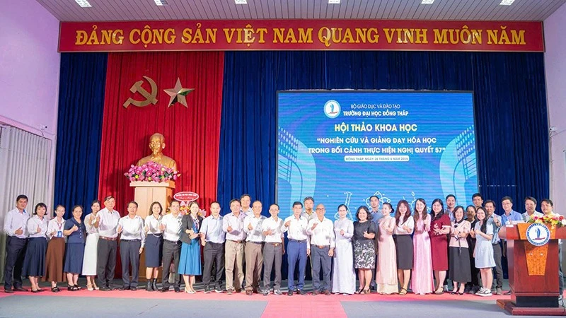 Đồng Tháp: Thúc đẩy nghiên cứu, giảng dạy và chuyển giao công nghệ trong bối cảnh mới Đồng Tháp: Thúc đẩy nghiên cứu, giảng dạy và chuyển giao công nghệ trong bối cảnh mới