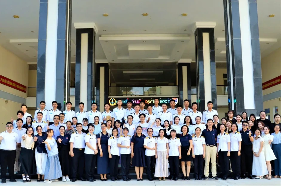 Đột phá nâng cao năng lực ngoại ngữ trong môi trường Quân đội: Học viện Hải quân đẩy mạnh hợp tác chiến lược Đột phá nâng cao năng lực ngoại ngữ trong môi trường Quân đội: Học viện Hải quân đẩy mạnh hợp tác chiến lược