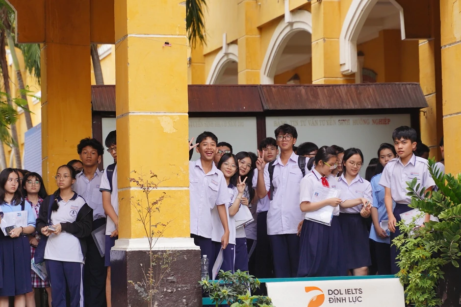 Dừng cấp bằng tốt nghiệp THCS từ 15/4: Học sinh lớp 9 sẽ nhận xác nhận tốt nghiệp qua học bạ số