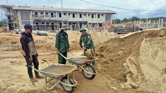 Dựng mái trường nơi biên cương Tổ quốc