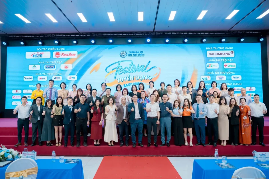 Festival tuyển dụng EAUT 2026: Kết nối giáo dục – doanh nghiệp, mở rộng cơ hội việc làm cho sinh viên