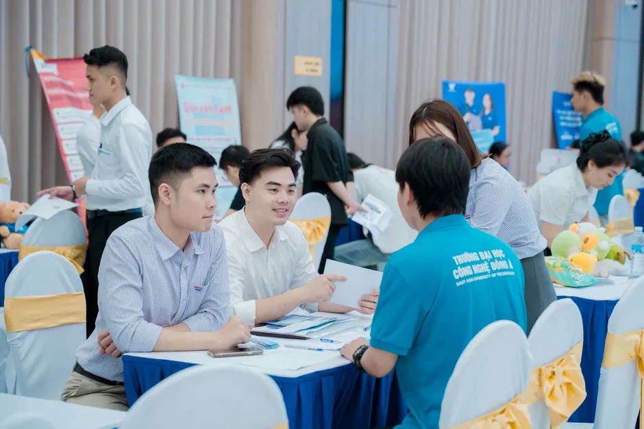 Festival tuyển dụng EAUT 2026: Kết nối giáo dục – doanh nghiệp, mở rộng cơ hội việc làm cho sinh viên