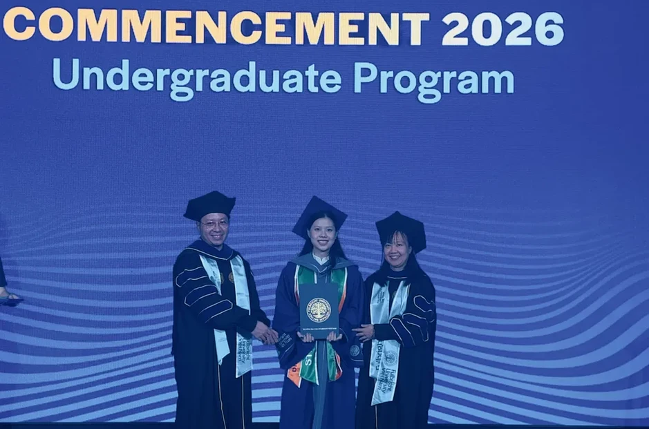 Fulbright Việt Nam trao bằng tốt nghiệp cho 190 tân cử nhân khóa 2026 Fulbright Việt Nam trao bằng tốt nghiệp cho 190 tân cử nhân khóa 2026