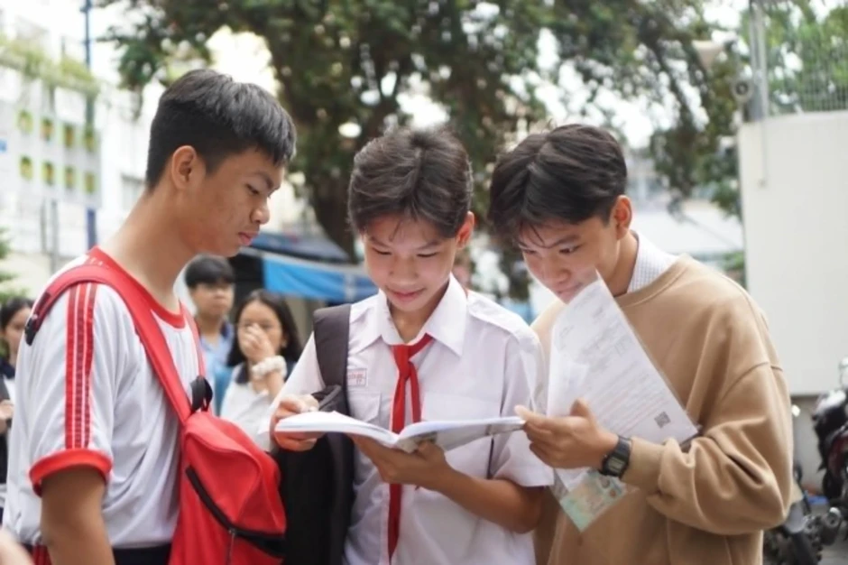 Gần 11.000 thí sinh đua vào lớp 10 trường chuyên Gần 11.000 thí sinh đua vào lớp 10 trường chuyên