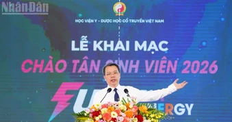 Gần 1.300 tân sinh viên Học viện Y-Dược học cổ truyền Việt Nam bước vào hành trình thầy thuốc tương lai