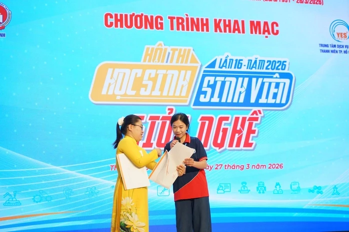 Gần 140 đội với 700 thí sinh tranh tài học sinh, sinh viên giỏi nghề Gần 140 đội với 700 thí sinh tranh tài học sinh, sinh viên giỏi nghề