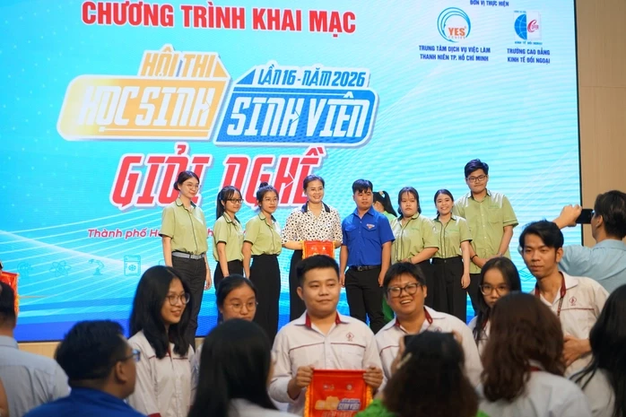 Gần 140 đội với 700 thí sinh tranh tài học sinh, sinh viên giỏi nghề Gần 140 đội với 700 thí sinh tranh tài học sinh, sinh viên giỏi nghề