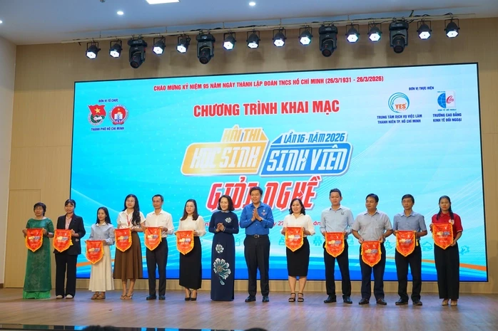 Gần 140 đội với 700 thí sinh tranh tài học sinh, sinh viên giỏi nghề Gần 140 đội với 700 thí sinh tranh tài học sinh, sinh viên giỏi nghề