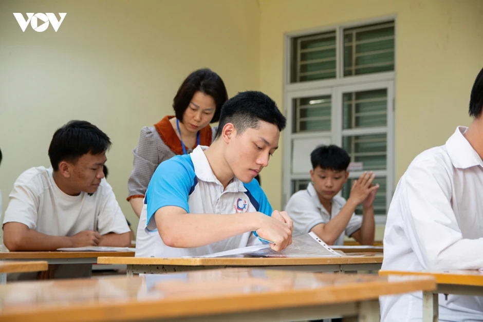 Gần 798.000 thí sinh đăng ký xét tuyển, Bộ GD&ĐT thông tin về điểm thi Tuyên Quang Gần 798.000 thí sinh đăng ký xét tuyển, Bộ GD&ĐT thông tin về điểm thi Tuyên Quang