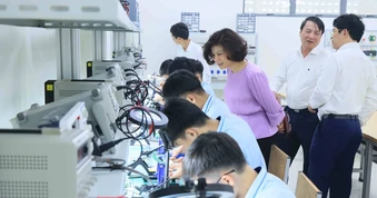 Gắn các kỳ thi kỹ năng nghề với nhu cầu doanh nghiệp và chuẩn quốc tế