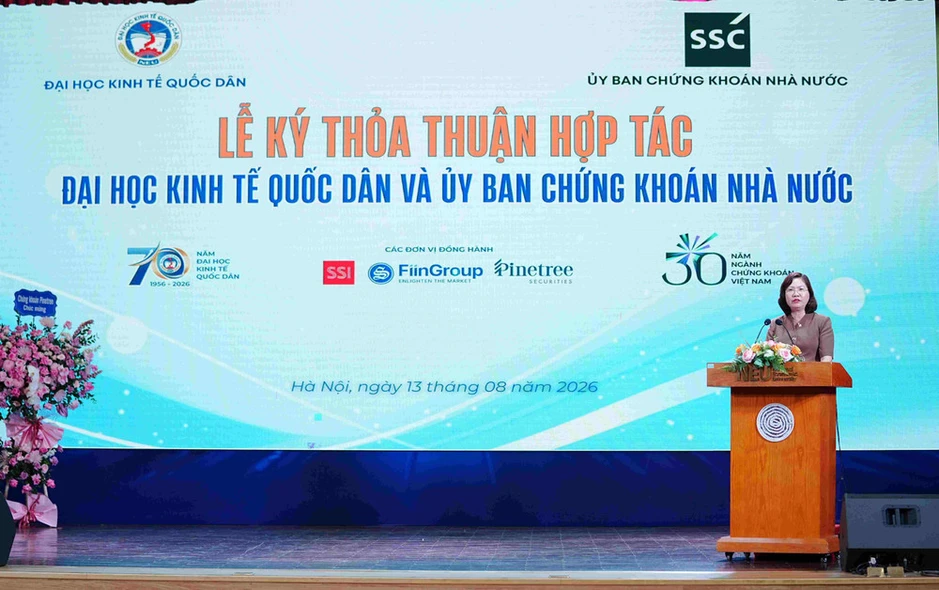Gắn kết đào tạo, nghiên cứu, phổ biến kiến thức về chứng khoán Gắn kết đào tạo, nghiên cứu, phổ biến kiến thức về chứng khoán