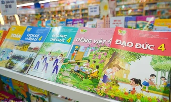 Giá sách giáo khoa khoảng 155.000-300.000 đồng mỗi bộ