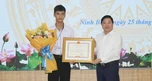 Giám đốc Sở GD-ĐT Ninh Bình nói về nam sinh lớp 11 cứu 2 em nhỏ dù không biết bơi